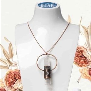 Young living essential oil quartz and moonstone necklace with oil roller! 
(